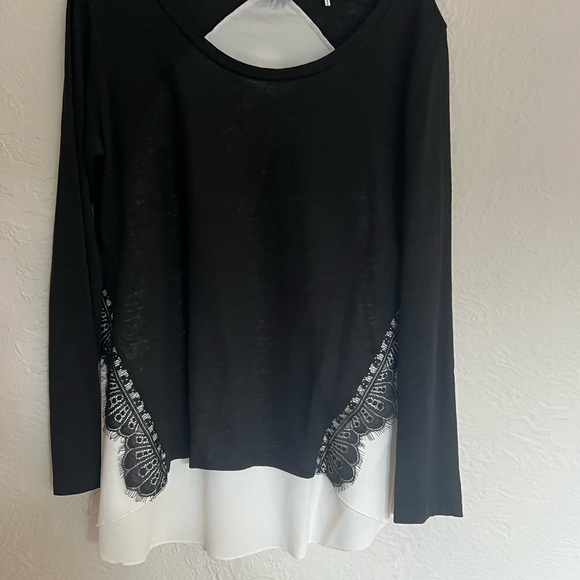 2 Sandro Long Sleeve Tops - Picture 6 of 9